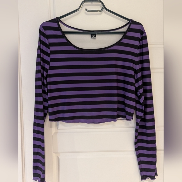 Stripped top - Picture 2 of 4